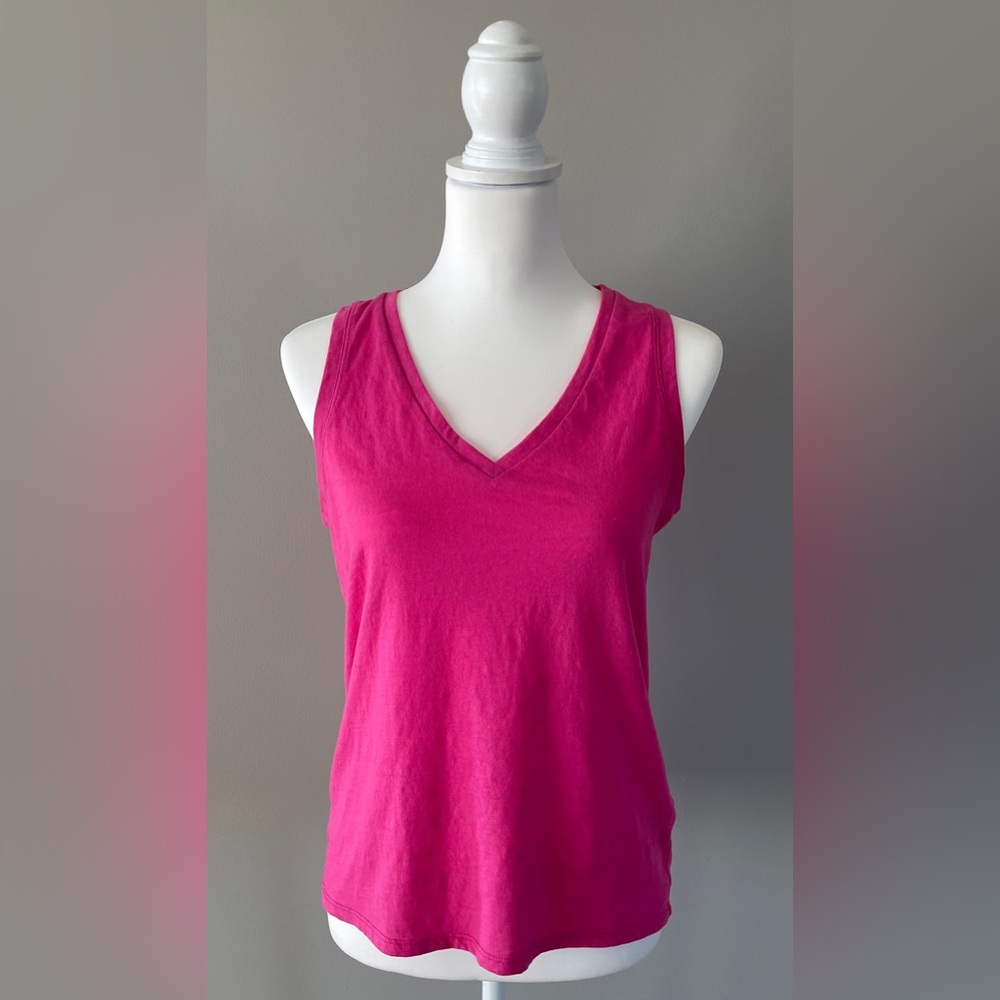 GAP V-neck top pink women’s EUC